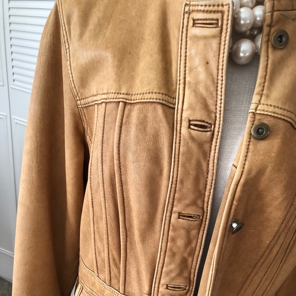 Leather jacket - Picture 3 of 15